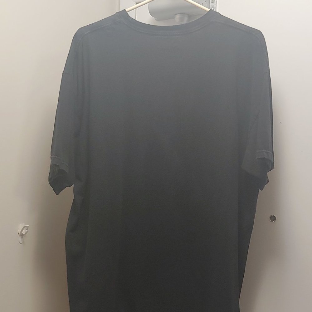 GENTLY USED, VINTAGE LOOK, NIKE TEE SHIRT, XL!!! - Picture 4 of 4